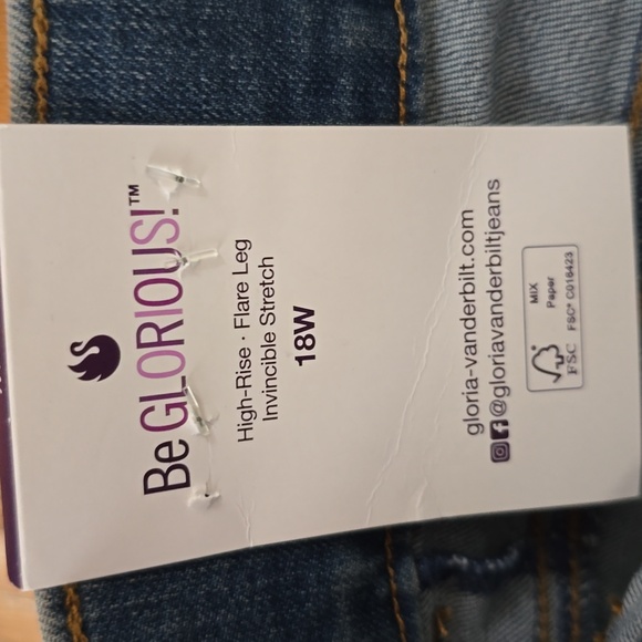 GLORIA VANDERBILT WOMEN'S PLUS SIZE BLUE SLIP-ON JEANS SIZE 18W - Picture 7 of 15